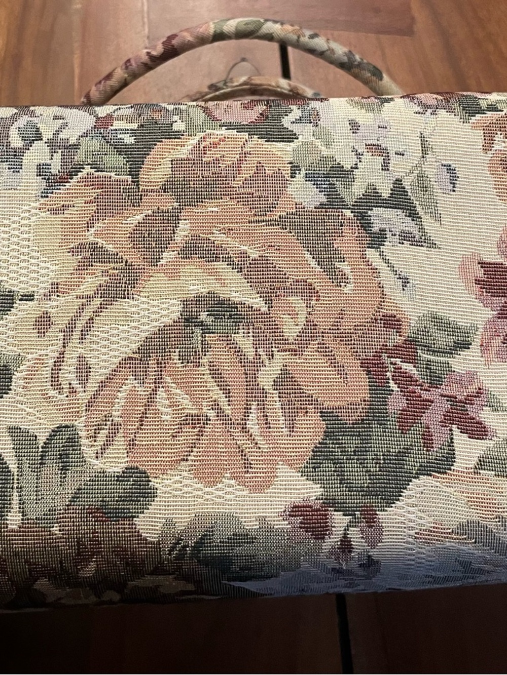 BEIS The Book Tote in Vintage Floral NWT - Picture 3 of 16